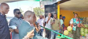 Agriculture Minister Dedicates First Vegetables Kiosk