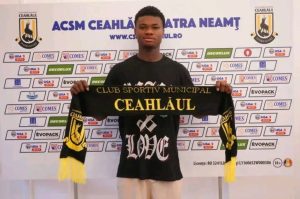 Ghanaian defender Emmanuel Osei Asibey joins Romanian club
