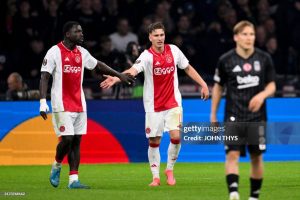 Brian Brobbey shines with assist in Ajaxâs dominant 4-0 victory over Besiktas