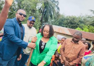 Liberia: Rep. Barry Breaks Group To Build Mini Market In Upper Careysburg