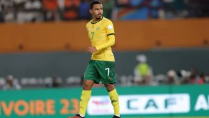 Ex-Bafana defender says Appollis should not join Kaizer Chiefs