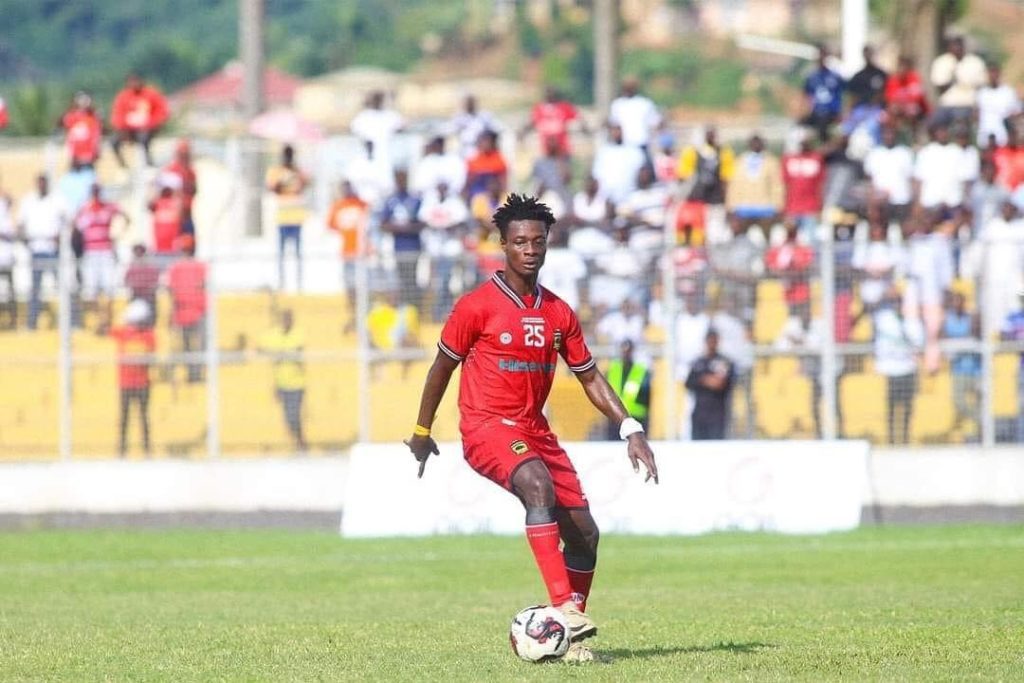 Kotoko midfielder Andrews Ntim Manu calls for focus ahead Heart of Lions match