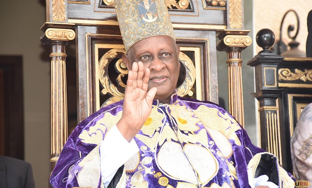 Court orders Bunyoro King to be airlifted for specialized treatment