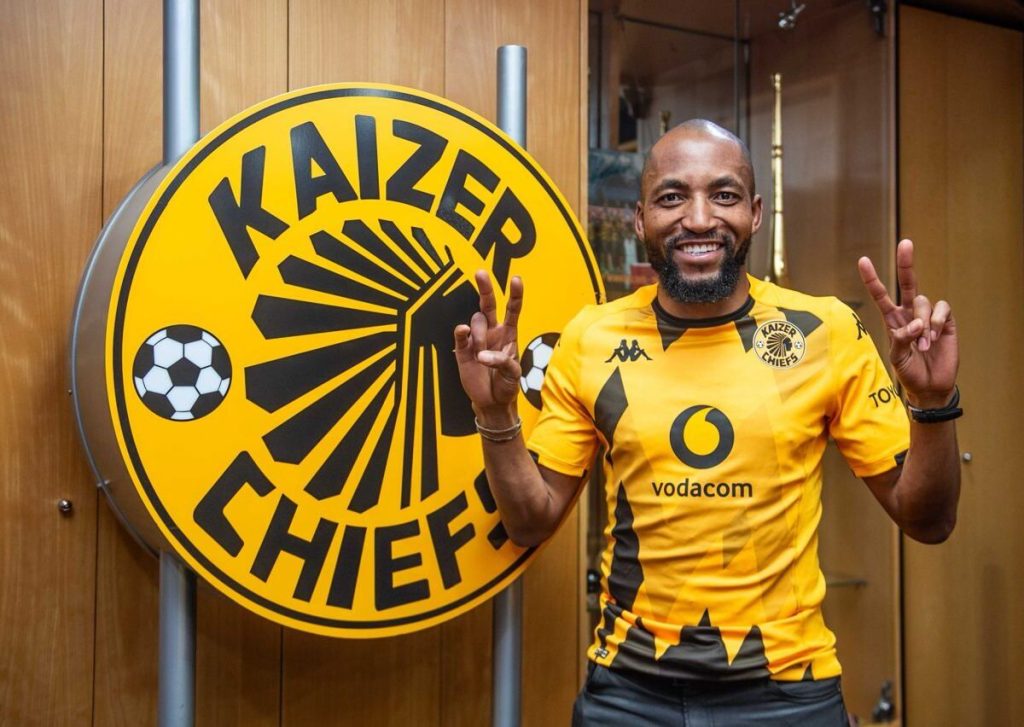 Kaizer Chiefs former midfielder reveals key lessons for Khosi stars