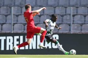 Ghanaian defender Godfried Frimpong shines with assist in Moreirenseâs comeback win over Gil Vicente