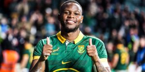 Aphelele Fassi gives Springbok veteran Willie le Roux credit