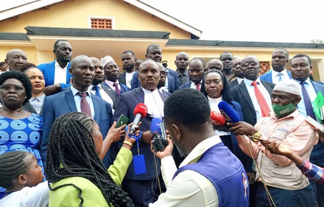 Besigye further remanded as defense lawyers seek adjournment