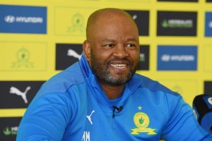 Mngqithi on talks with Kaizer Chiefs bosses