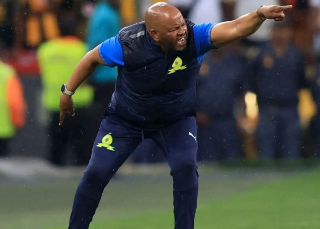 Did Mngqithi make peace with Sundowns players?